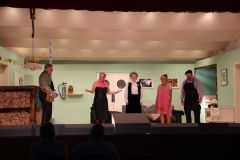 Halbpension-mit-Leiche-083